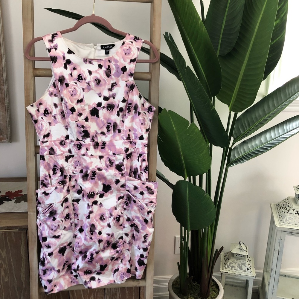 🌸BEBE floral pink dress with pockets